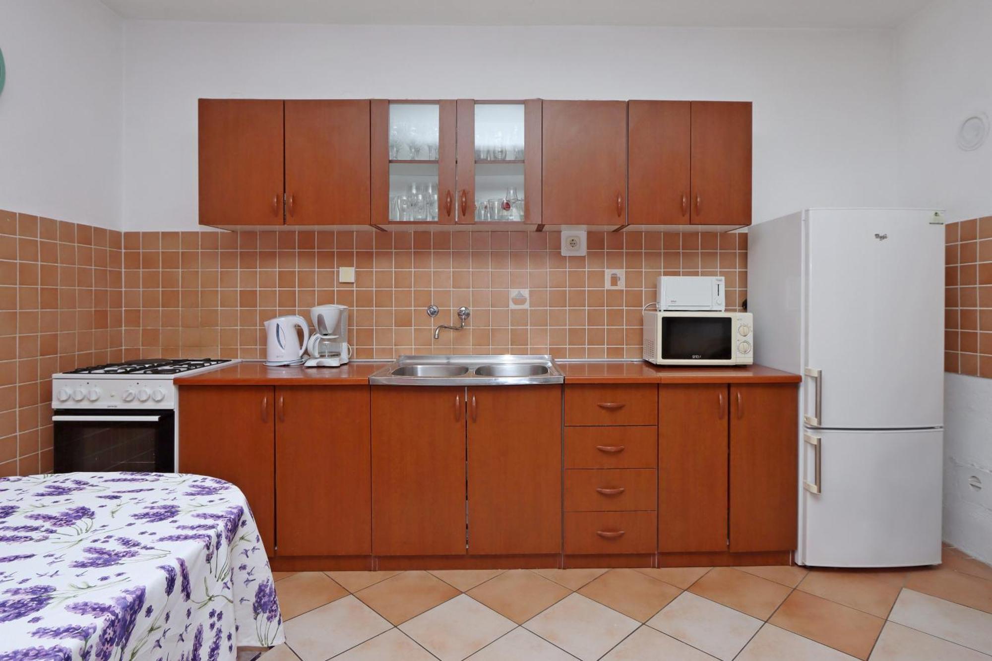 Apartments With A Parking Space Senj - 5571 Bilik gambar