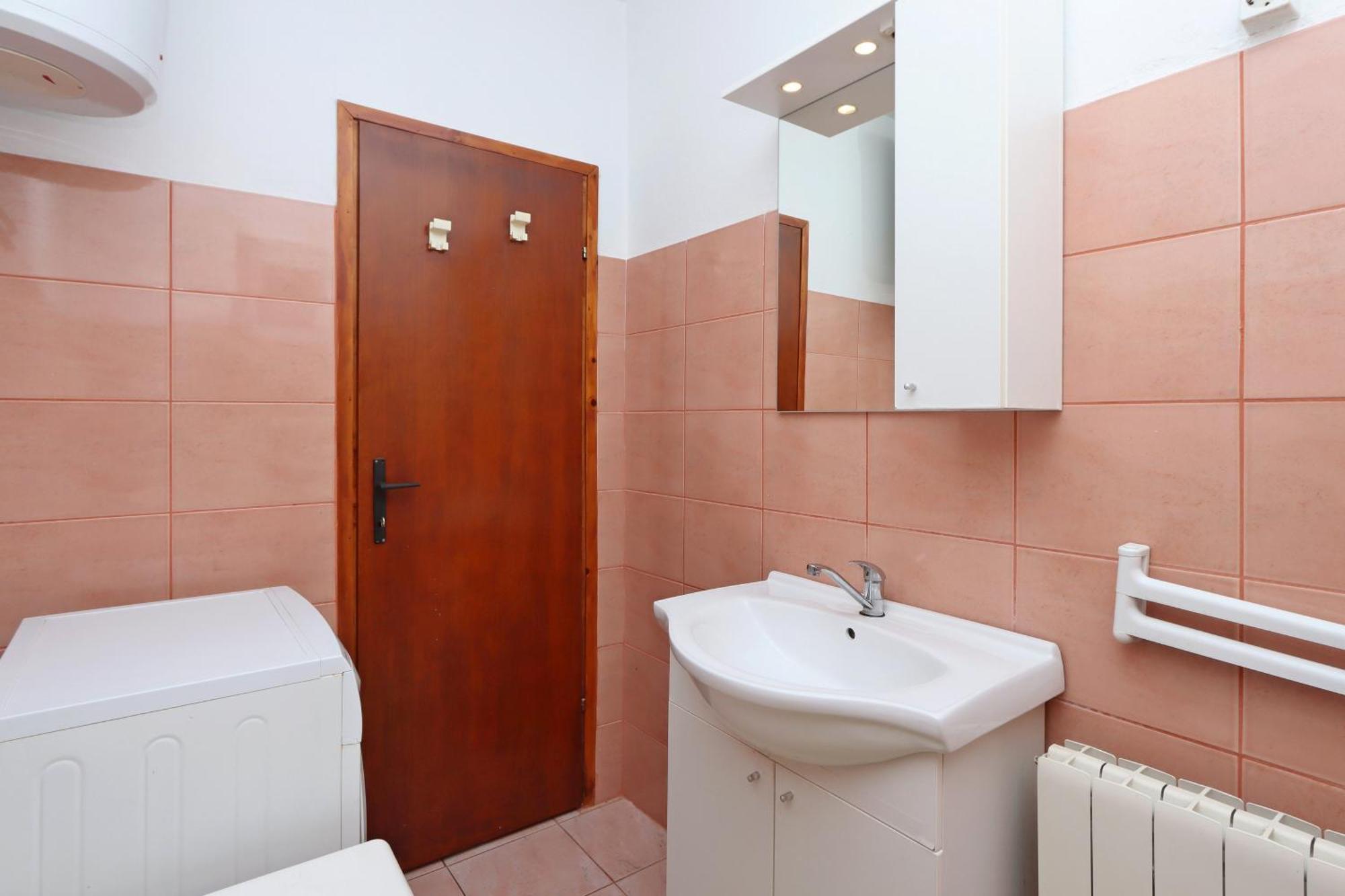 Apartments With A Parking Space Senj - 5571 Bilik gambar