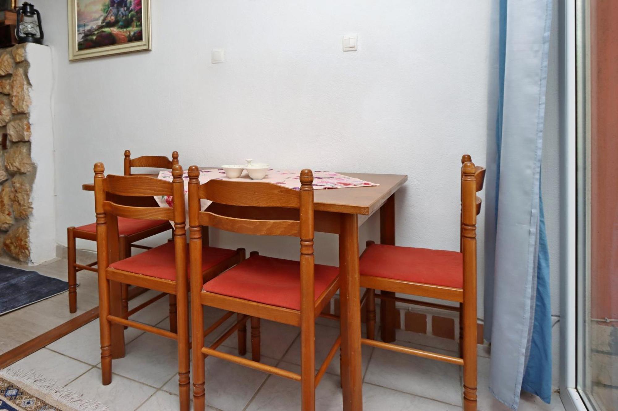 Apartments With A Parking Space Senj - 5571 Bilik gambar