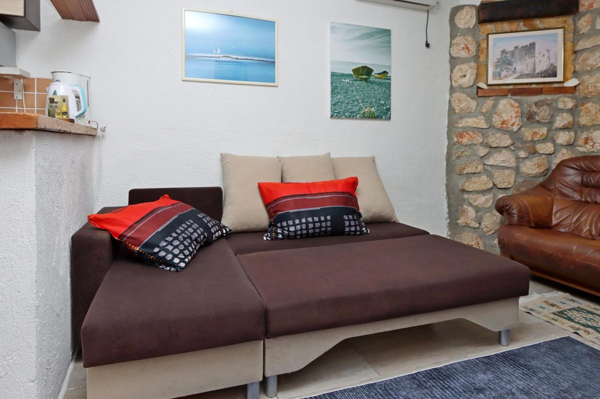Apartments With A Parking Space Senj - 5571 Bilik gambar
