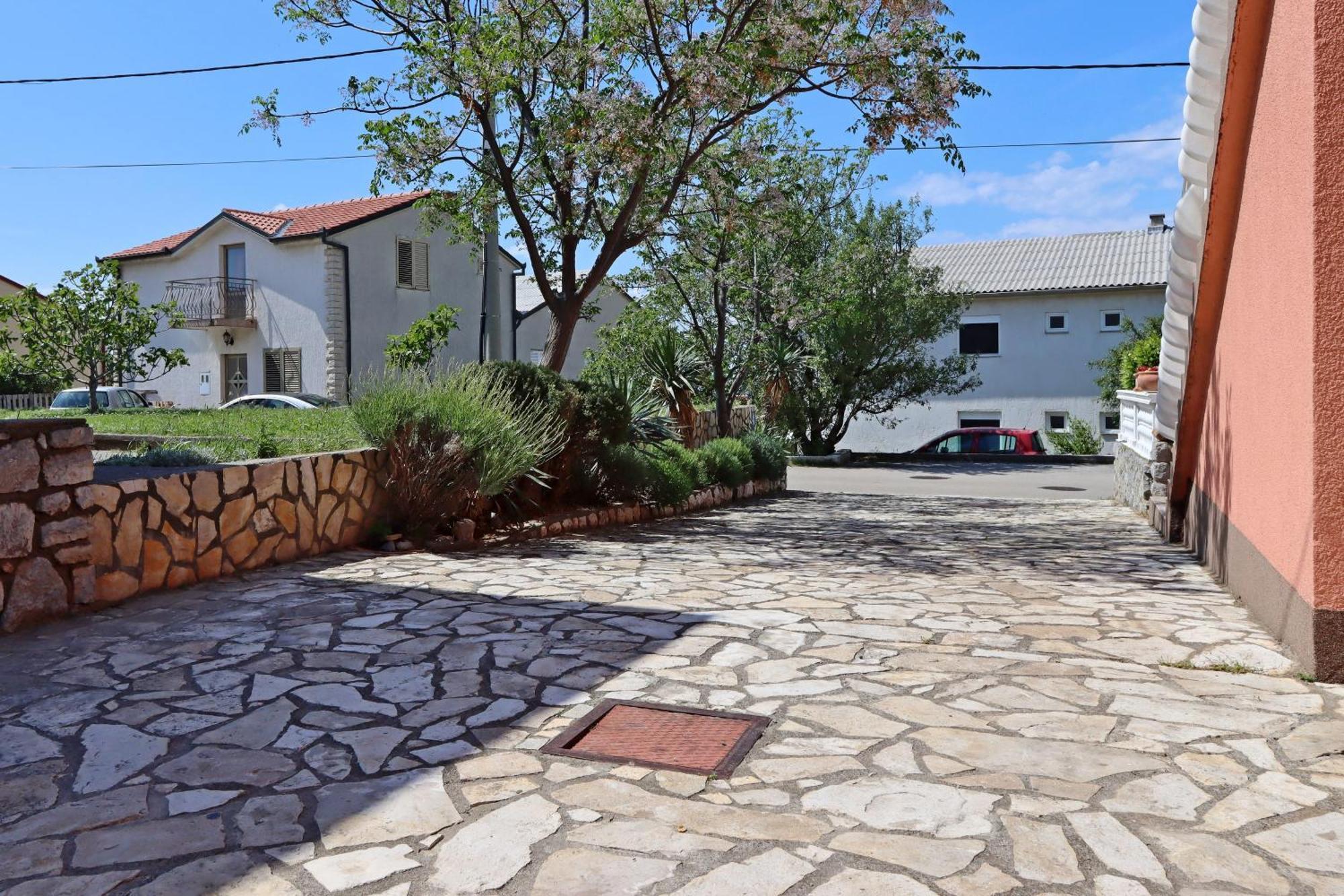 Apartments With A Parking Space Senj - 5571 Luaran gambar